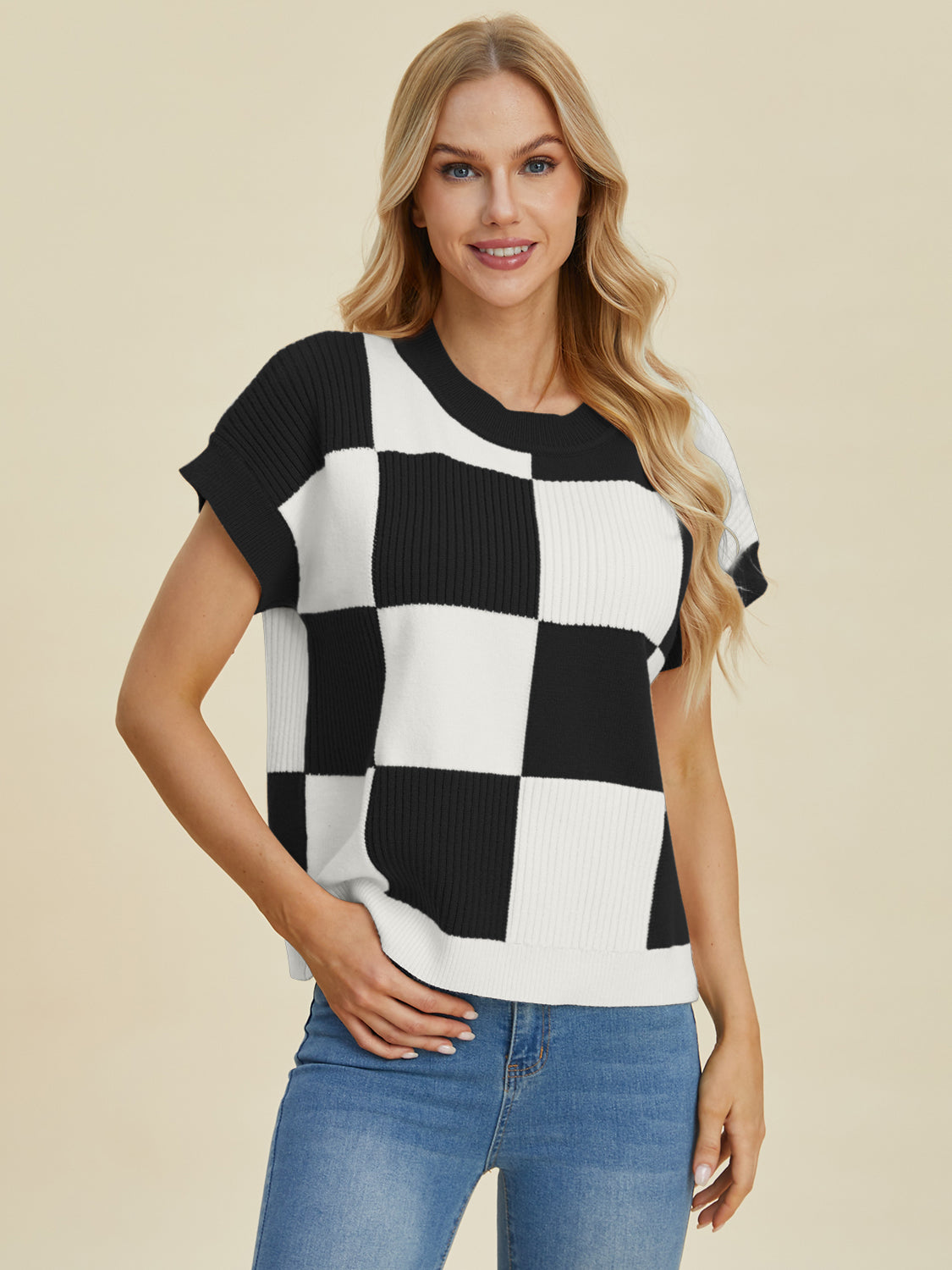 Carlee Checkered Round Neck Short Sleeve Sweater