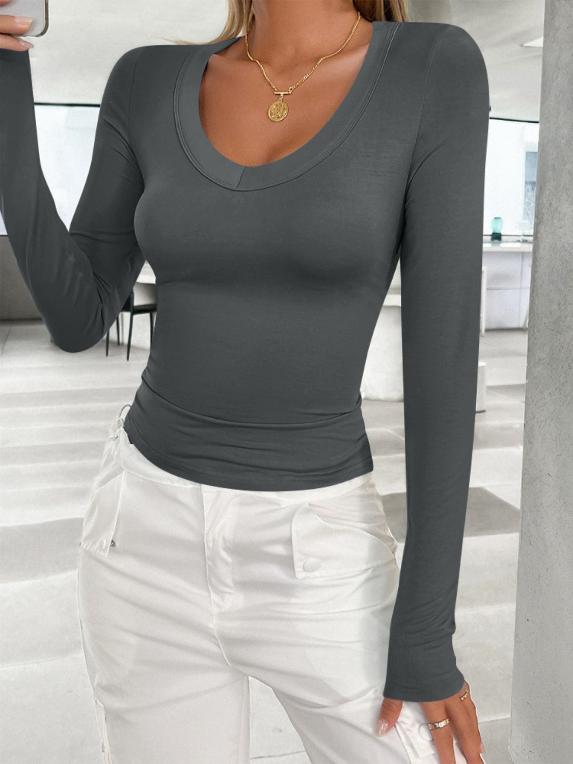 Lovelet V-Neck Long Sleeve Top
